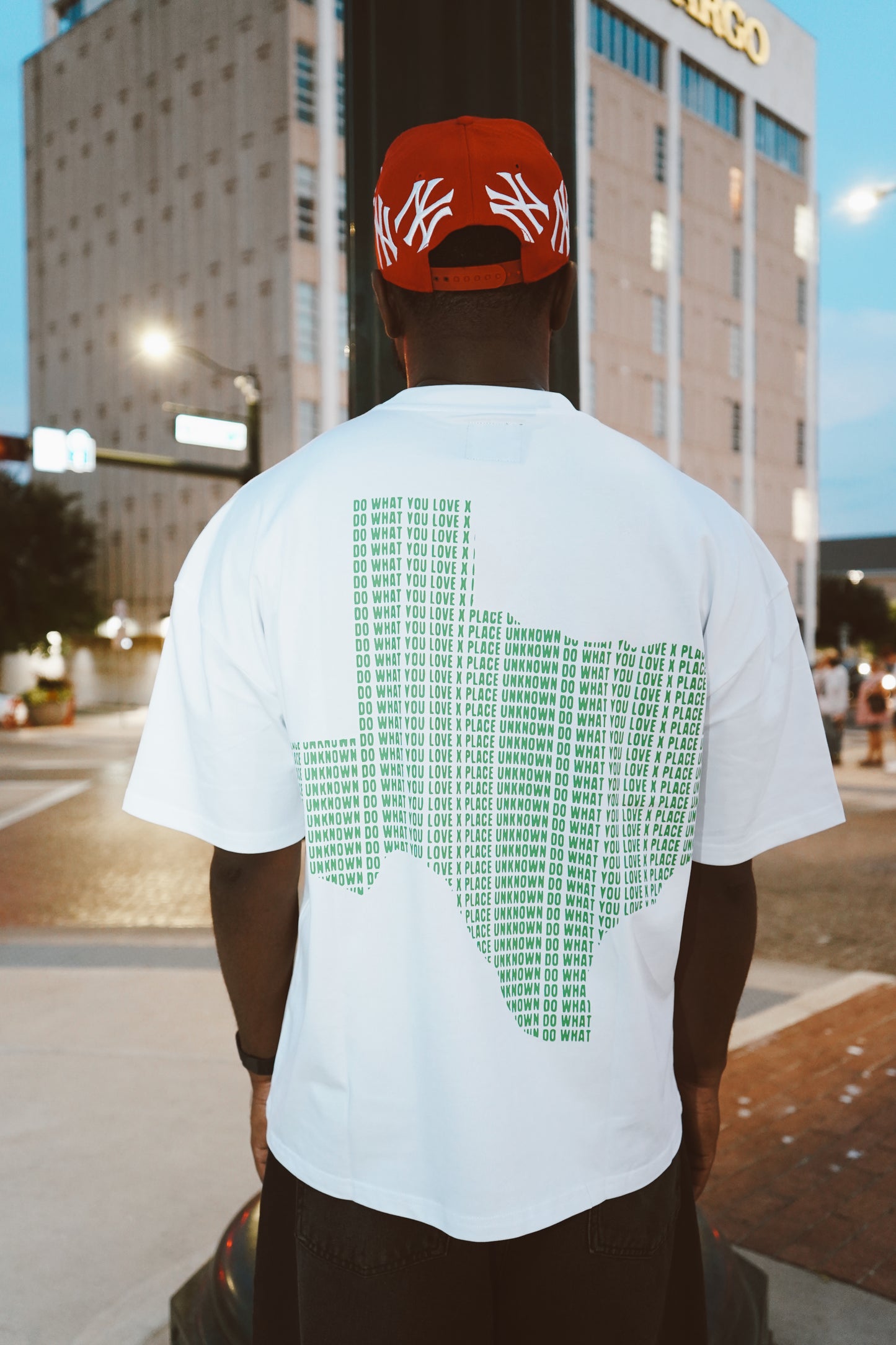 DALLAS DWYL T WHITE